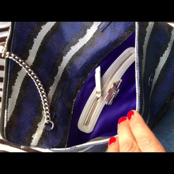 Henri Bendel purse/pouch - Picture 7 of 16